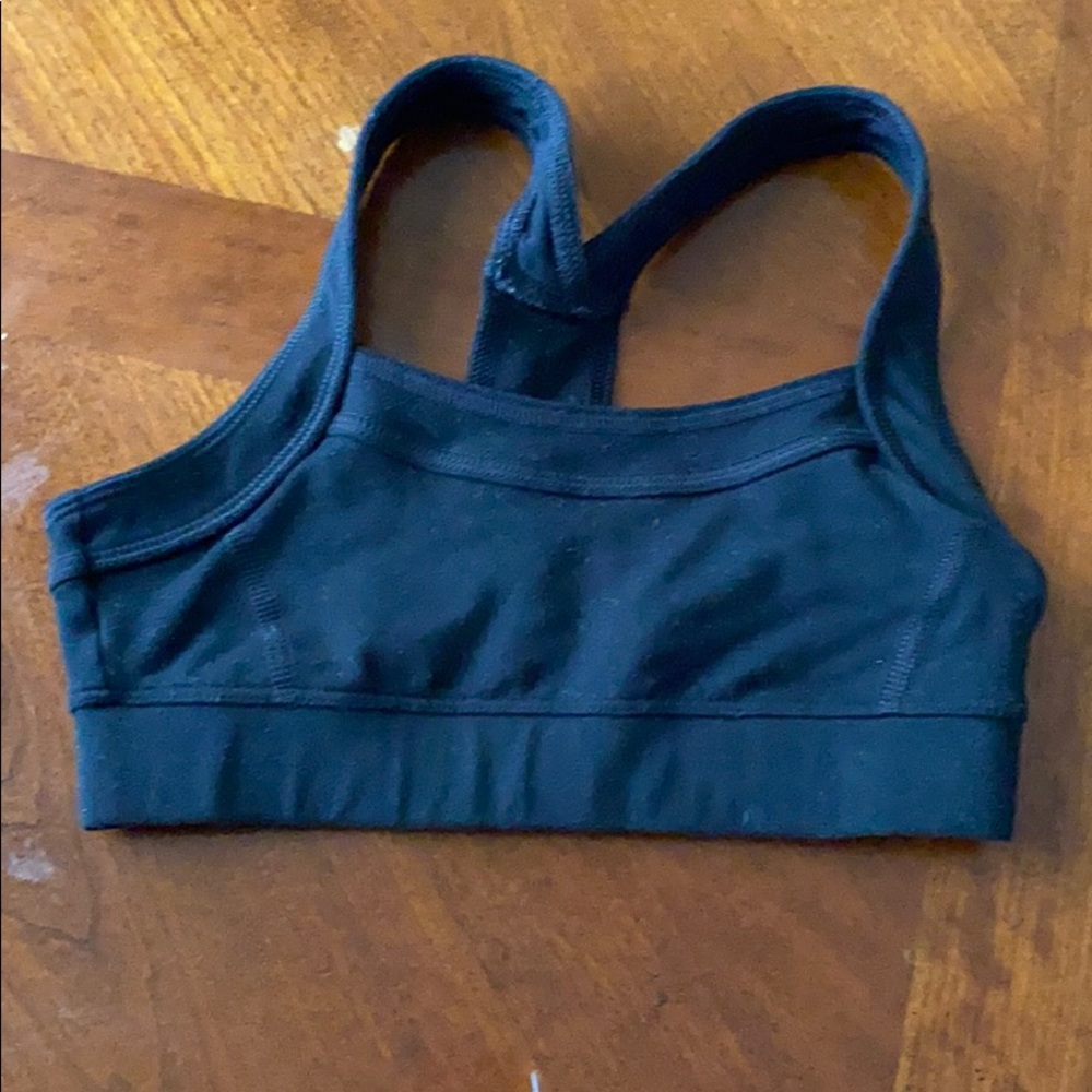 Girl’s sports bra